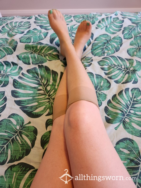 Natural/tan Knee-high Stockings 15den