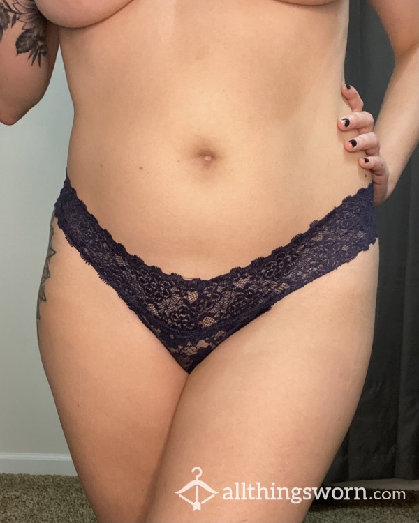 Navy Blue Lace Thong 💙