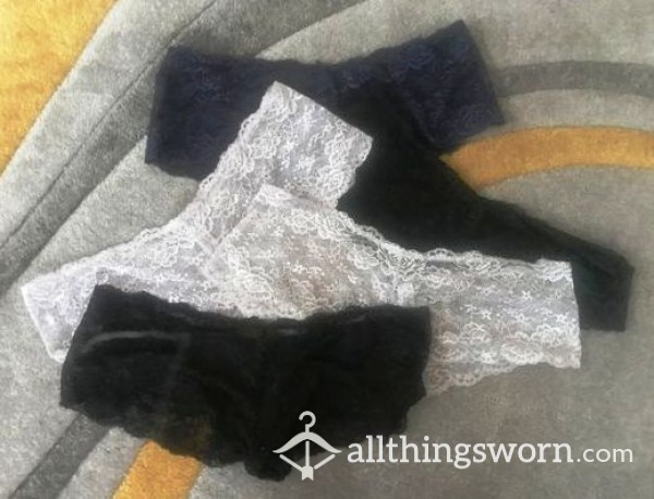 Navy Lacey Panties, Size 20. Inland UK Postage Included.