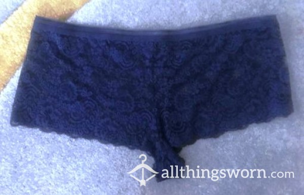 Navy Lacey Panties, Size 22. Inland UK Postage Included.