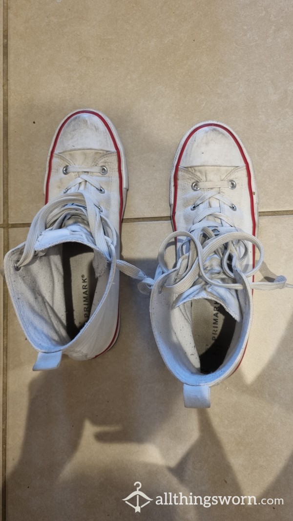 NEVER WASHED 3YR OLD Converse Style Trainers