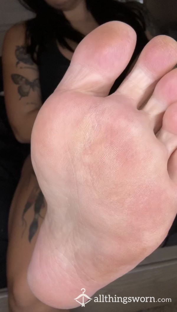 NEW FOOT VIDEO … Smelling, Sucking, Showing My Dirty Stinky Feet