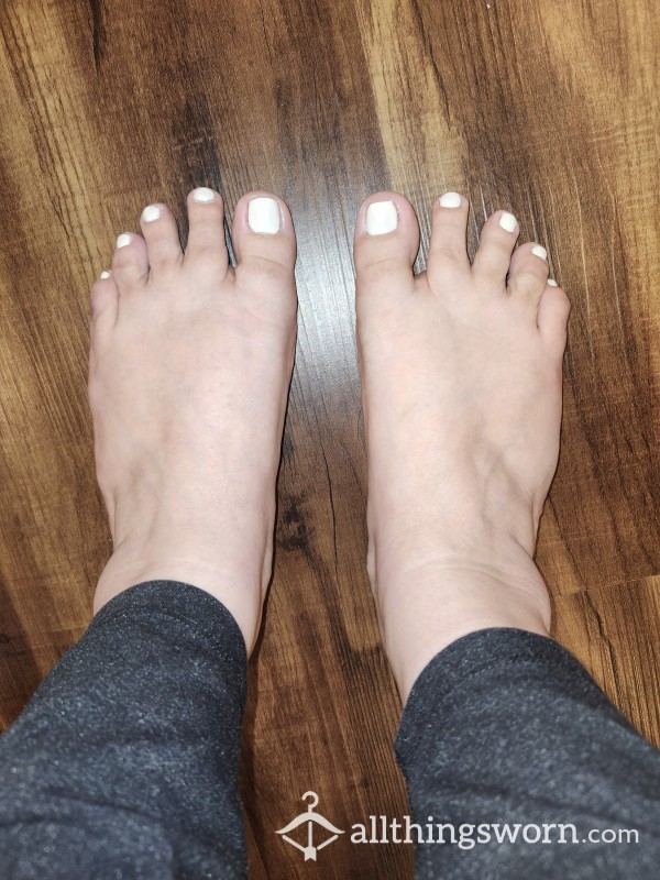 New White Toe Nail Polish