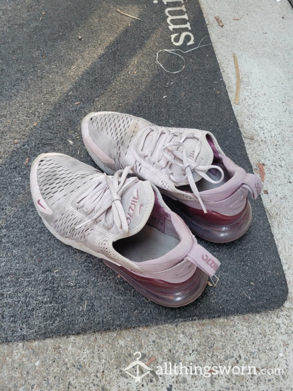 Nike 270 Pinks