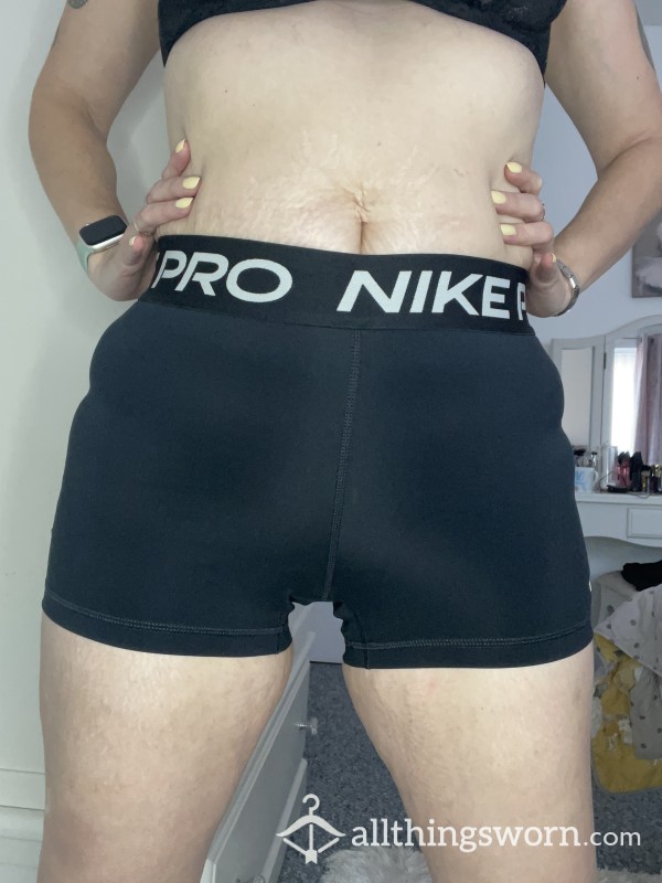 Nike Pro Gym Shorts 🩳 Size Medium 💋