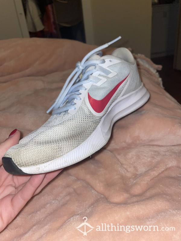 Nike Running Shoes, College Athlete Sweat In 💗 (SOLD)