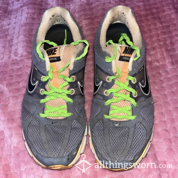 Nike Workout/running Shoes , 4/5 Years Old