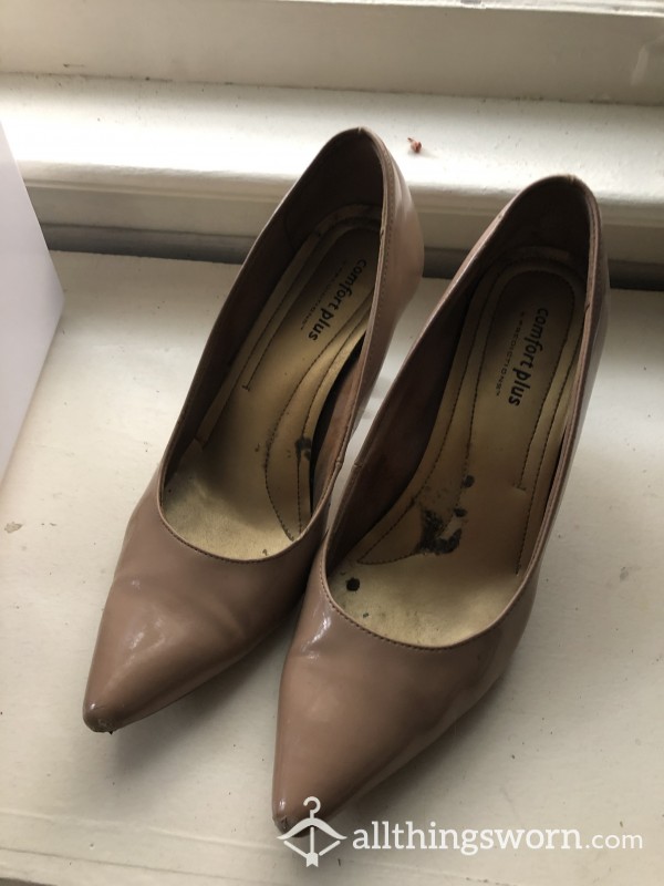 Nude Heels, Stained, Stink, Gross!