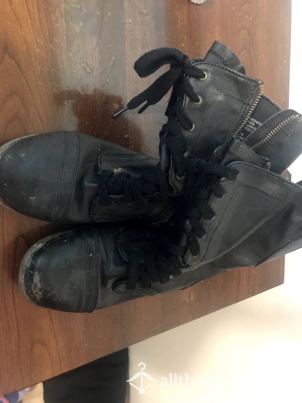 Old Black Boots Size 7.5