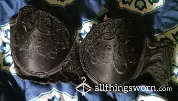 Old, Black, Strapless Push-up Bra, Size 34A.  Will Wear For 5 Days!
