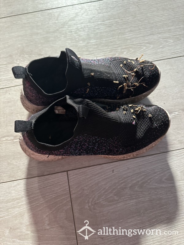 Old Dirty Lawn Sneakers