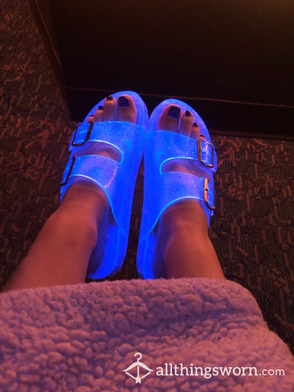 FLASH SALE!! Old Jelly Sandals