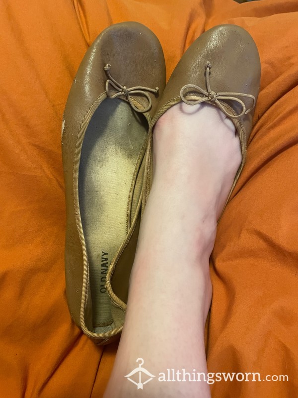 Old Navy Light Brown Flats Well Worn Loved
