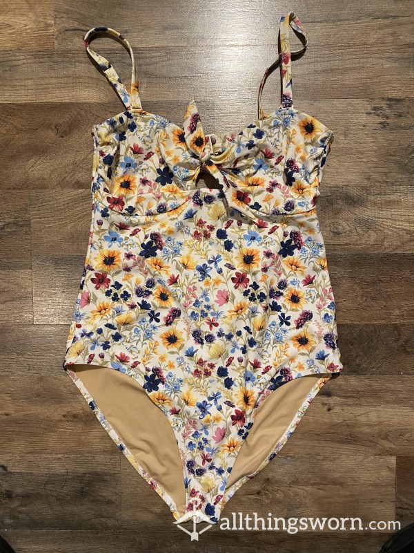 Old Navy Swimsuit