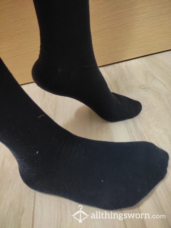 Old Plain Black Socks