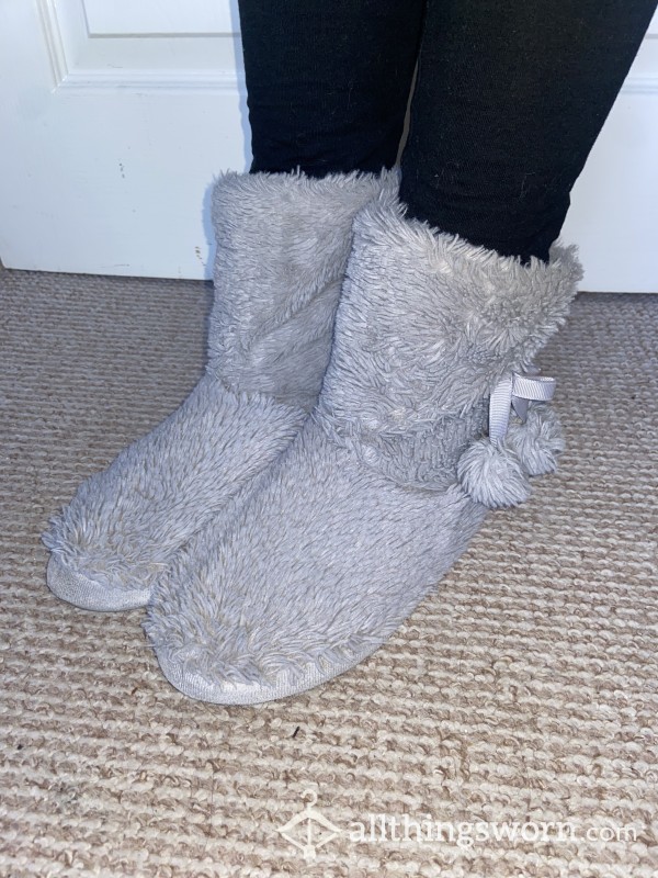 Old & Smelly Grey Slippers 🤭
