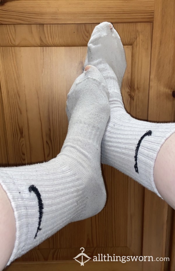 Old & Stinky White Nike Socks (With Holes 👀)🥵