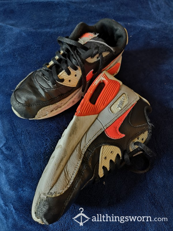 Old Used Nike Air Max Trainers