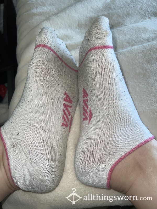 Old White Ankle Socks