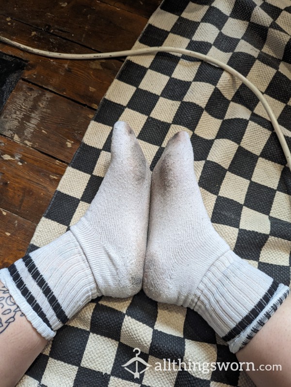 Oops I Got My White Socks Dirty 🧦 😈