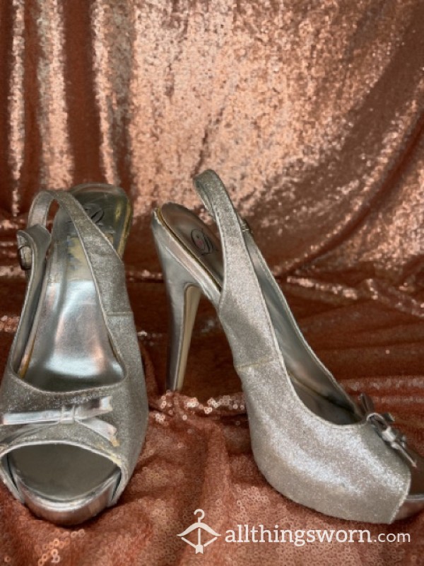 Open Toe Size 7 Silver Glittery Well Worn Prom/Event Shoes