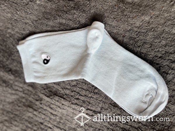 Pale Blue Yin Yang Logo Socks ☯️