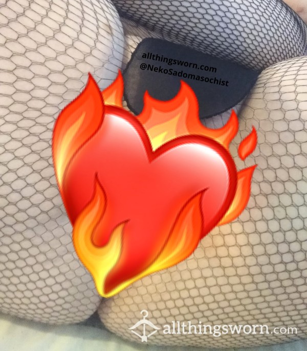 Pale Curvy BBW In Fishnets 🖤 3 Nudes In Fishnet Tights