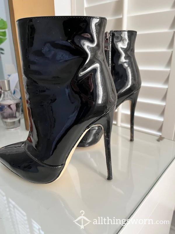 Patent Black Party Boots - High Heels With Dirt