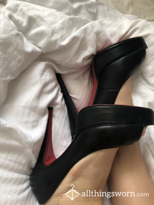 Stiletto Red Bottom Louboutins For Sale Well Worn