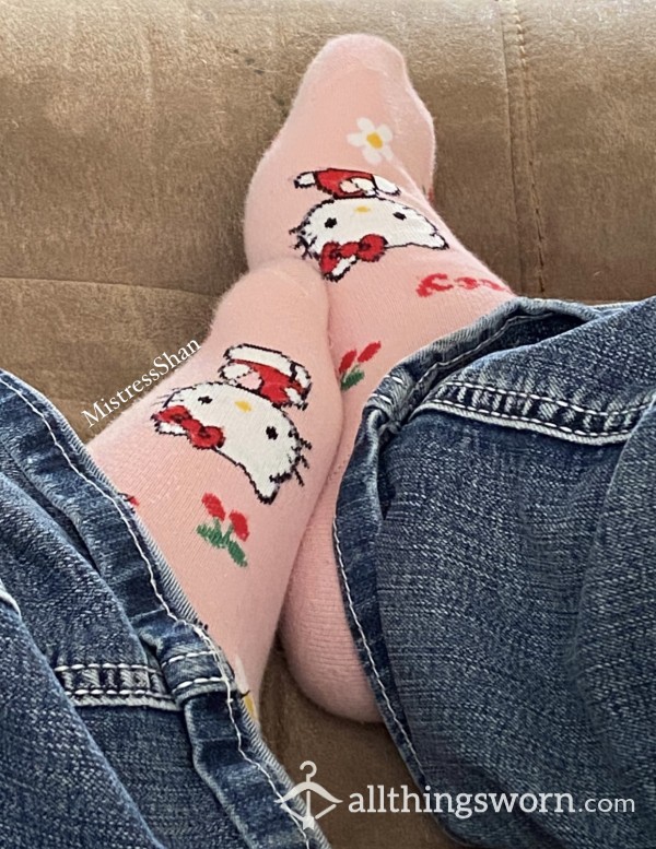 Photo Set- Pink Hello Kitty Socks