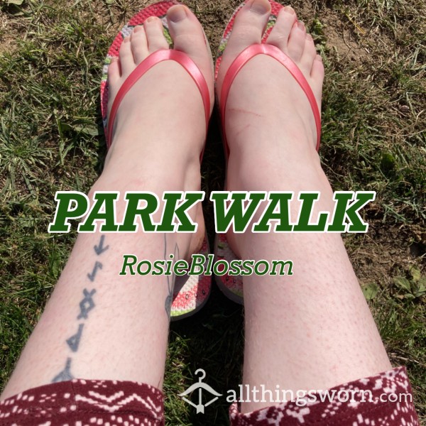 PHOTOSET | Park Walk | 40 Photos