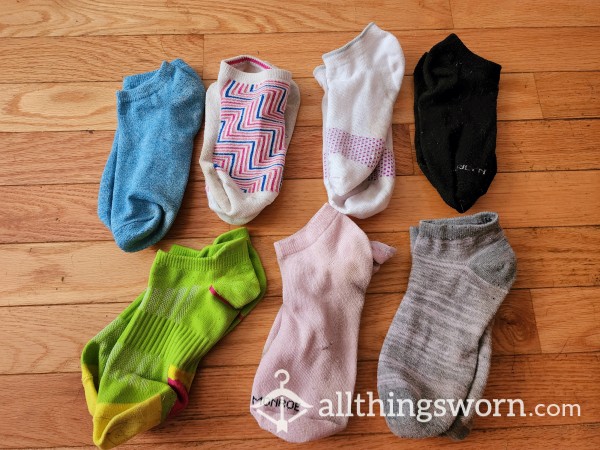 Pick A Pair And I Wear: Short Sports Socks