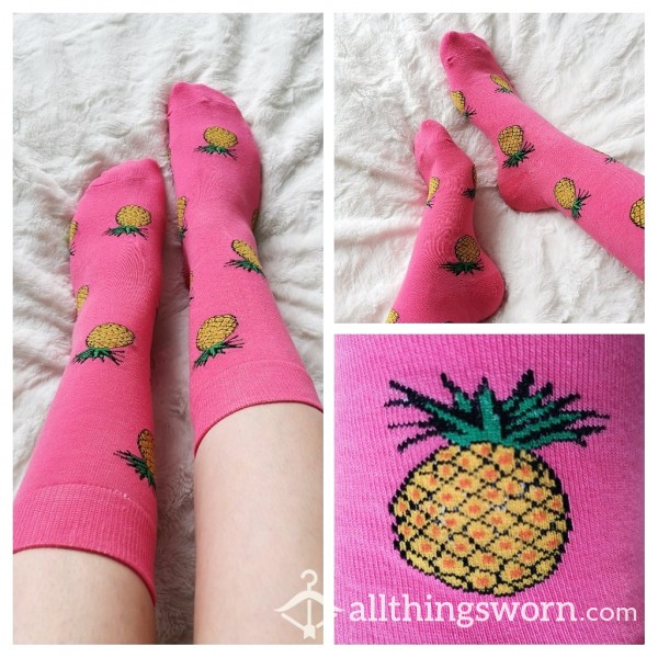 Pineapple Socks 🍍⠀