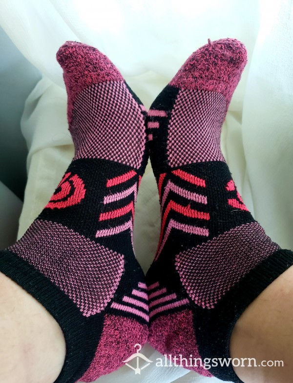 Pink & Black Ankle Socks💕
