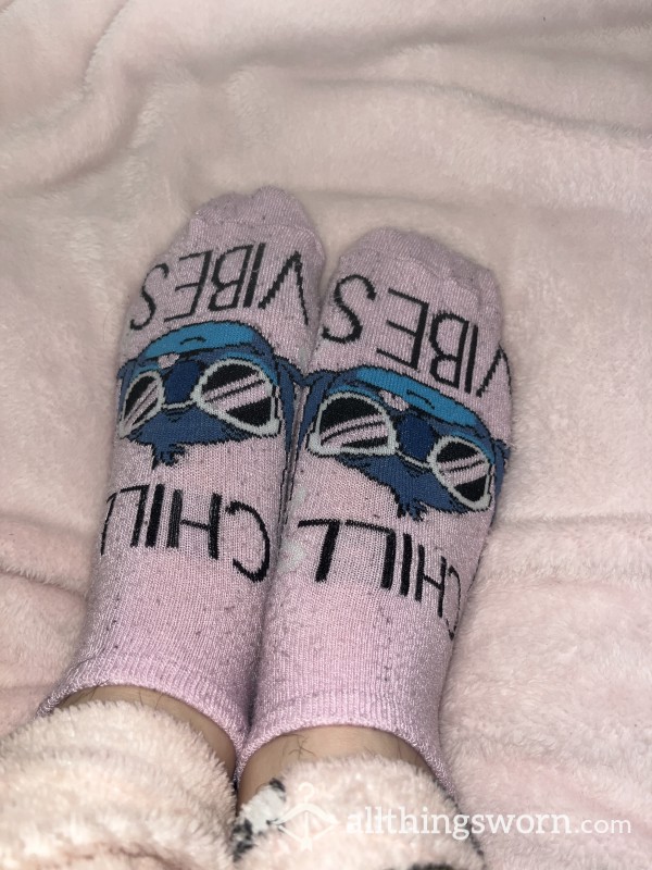 Pink “Chill Vibes” Stitch Ankle Socks