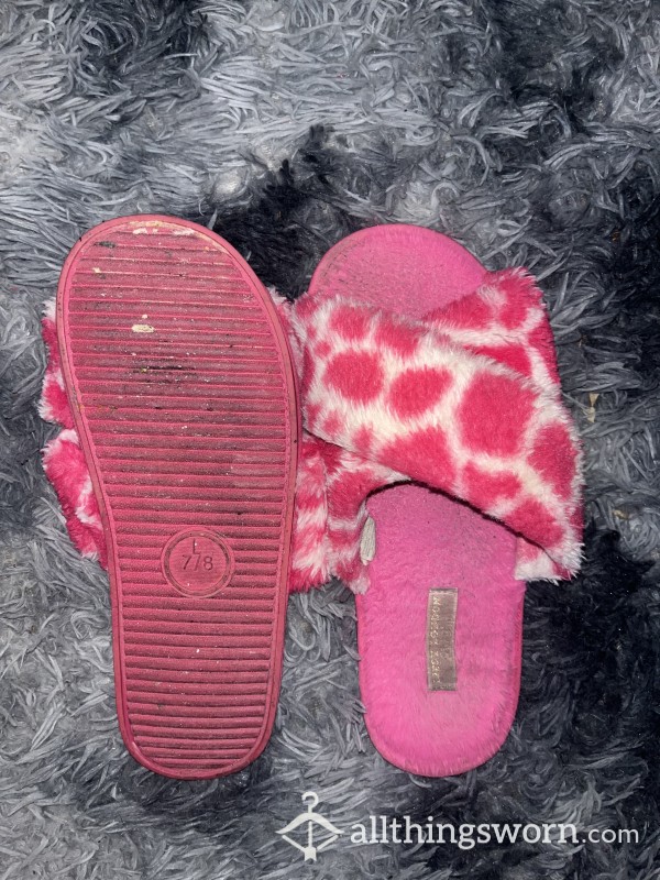 Pink Fluffy Slippers Worn Everyday For The Last 3 Months(and Still Wearing) Needing A New Home They’re Size 7/8
