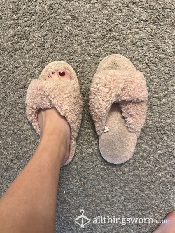 Pink Fluffy Worn Slippers