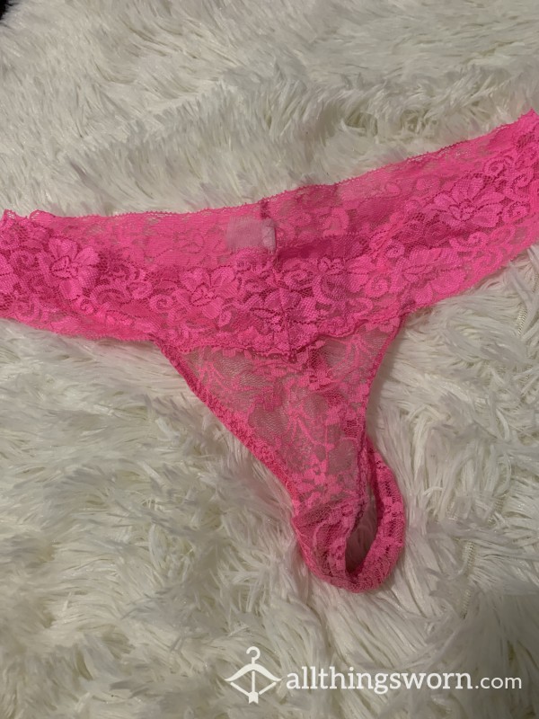 Pink Lace❣️stained❣️YIKES‼️