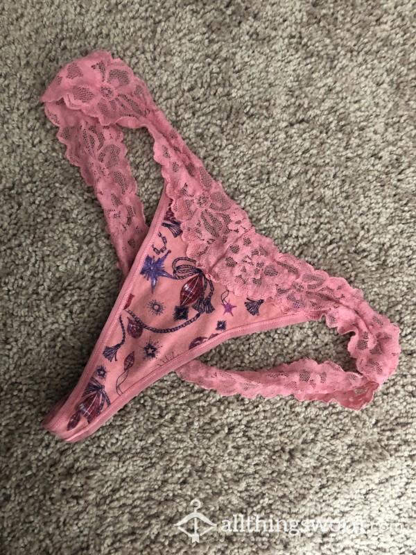 Pink Lacy Thong💕💕💕