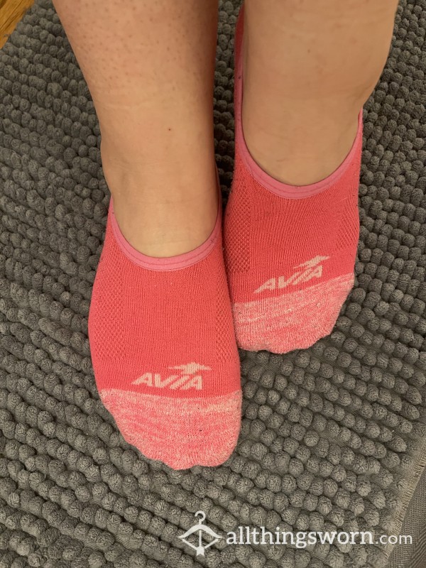 Pink No Show Athletic Socks