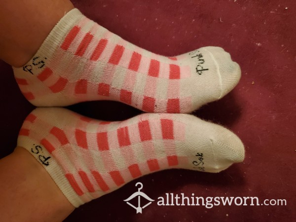 Pink/Red/White Checkered Socks 🏁