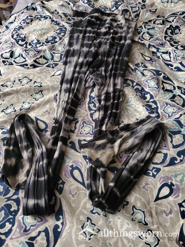 Plus Size 3/4X Black And Gray Tie Dye Tights From Torrid