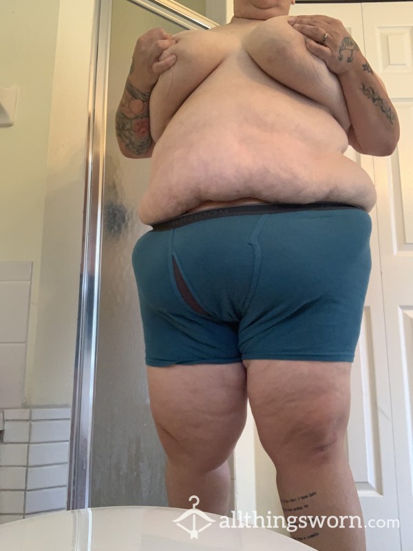 Plus Size Lesbian Dyke Shows Off Her Boxer Briefs