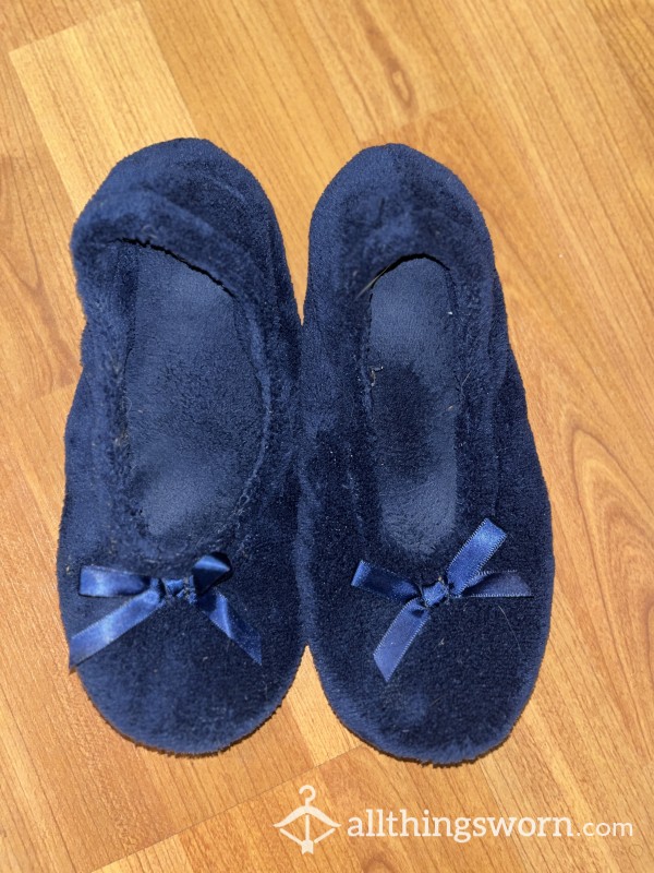 Postpartum Navy Blue Slippers • Size M 6.5-7.5 US • US Shipping Included