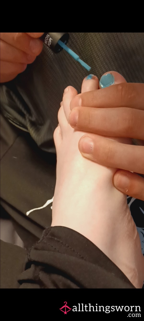 Pre Made Foot Content- Bf Paints My Toes