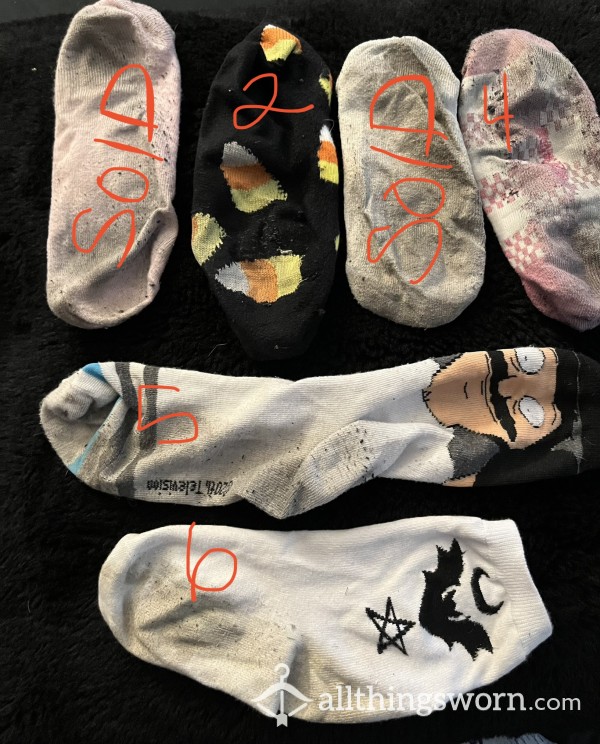 Pre-worn Socks (1+ Weeks Worn)/ Size 10 Feet