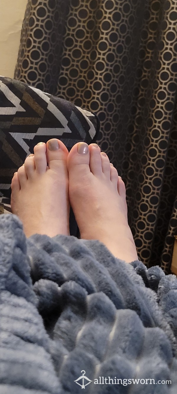 Pretty Feet Resting