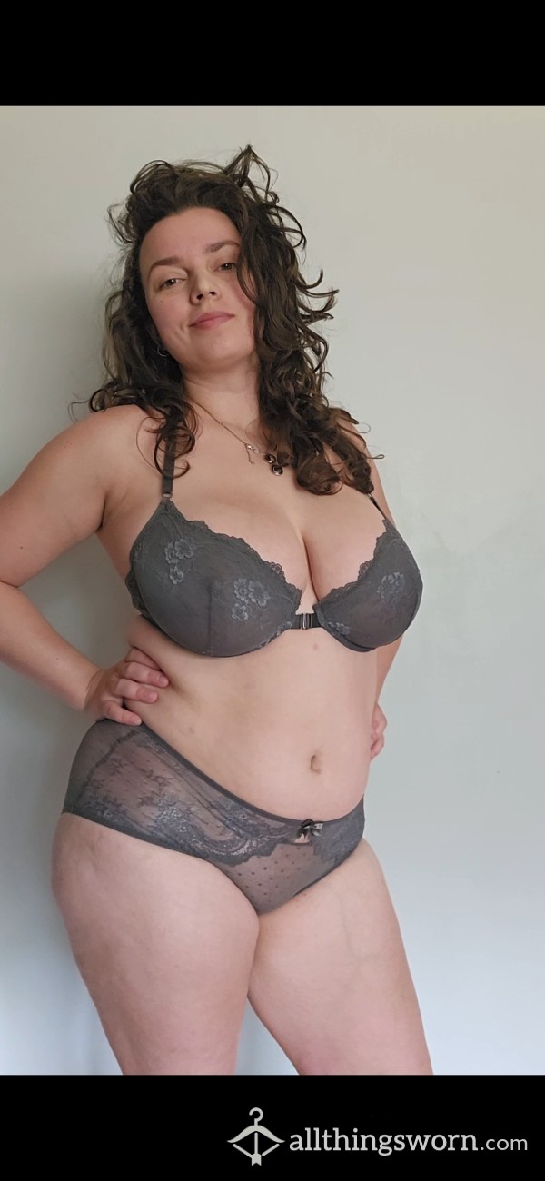 Pretty Green Adore Me Front Clasp Bra And Panties
