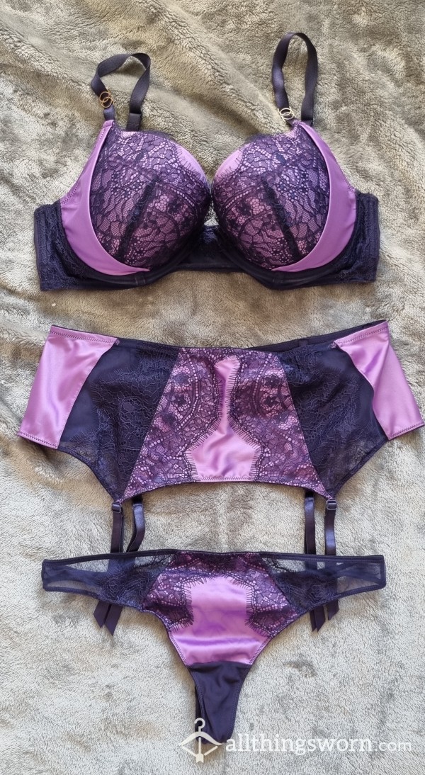 Full Ann Summers 'The Siren' Lingerie Set In Purple & Navy |  Size UK 12 (Thong), 14-16 (Waspie) & 38D (Bra) | From £50.00