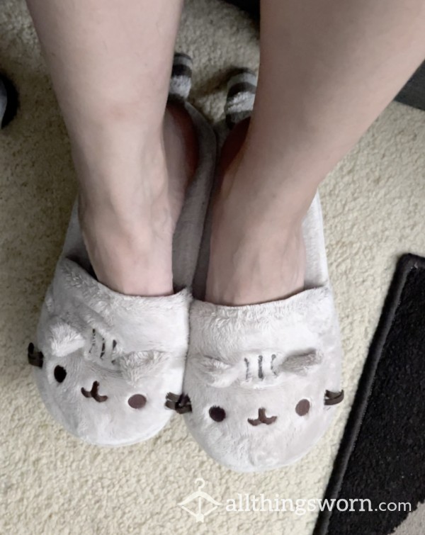 Pussy Slippers - Cat